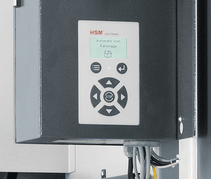 Hydraulic loading flap for maximum operating comfort